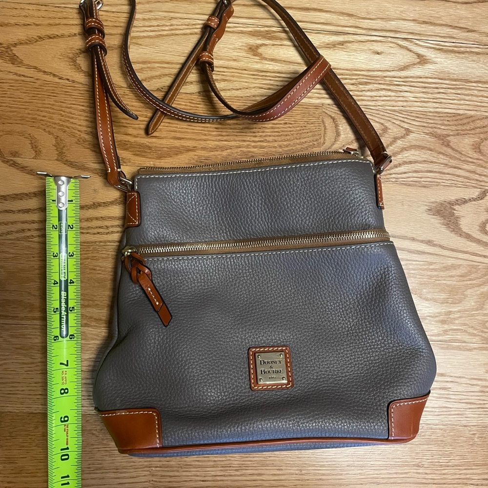 Dooney & Bourke Bag
